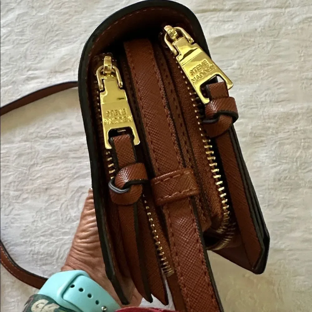 Steve Madden Brown Bkarlee Crossbody Bag Wallet